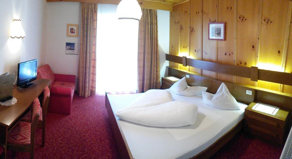 Hotel Alpenblick 프펠데르스 객실 사진